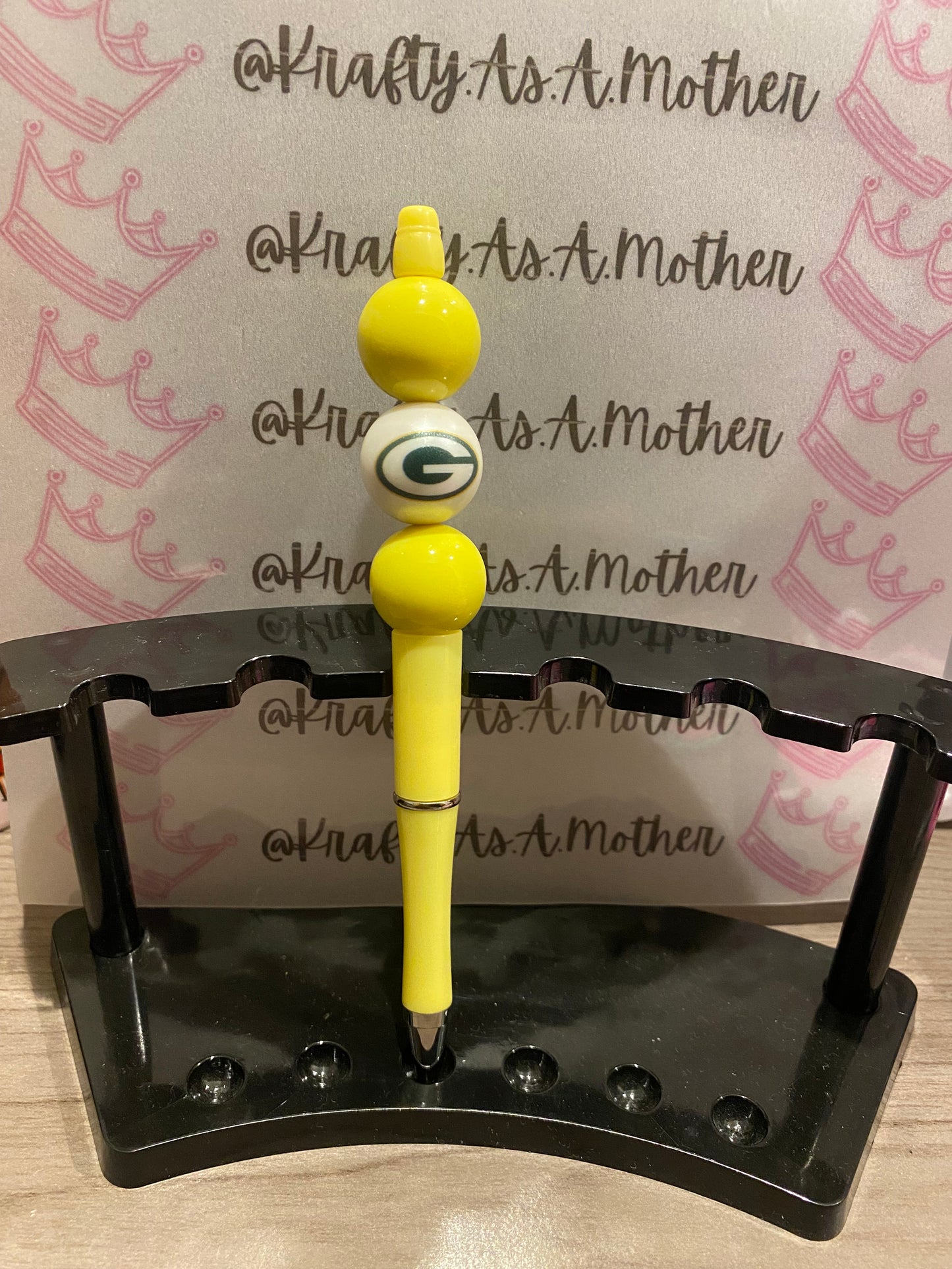 Bubblegum Beaded Pen | Krafty As A Mother