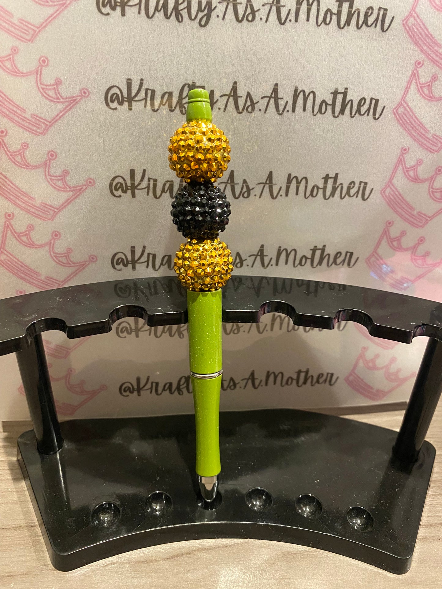 Bubblegum Beaded Pen | Krafty As A Mother