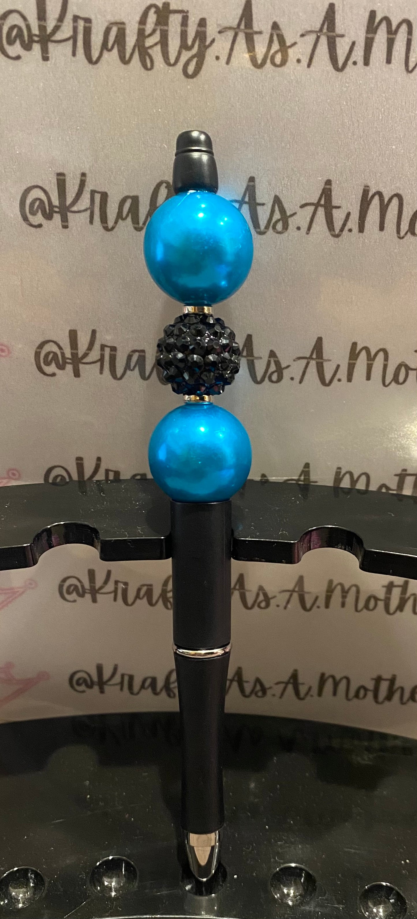 Bubblegum Beaded Pen | Krafty As A Mother