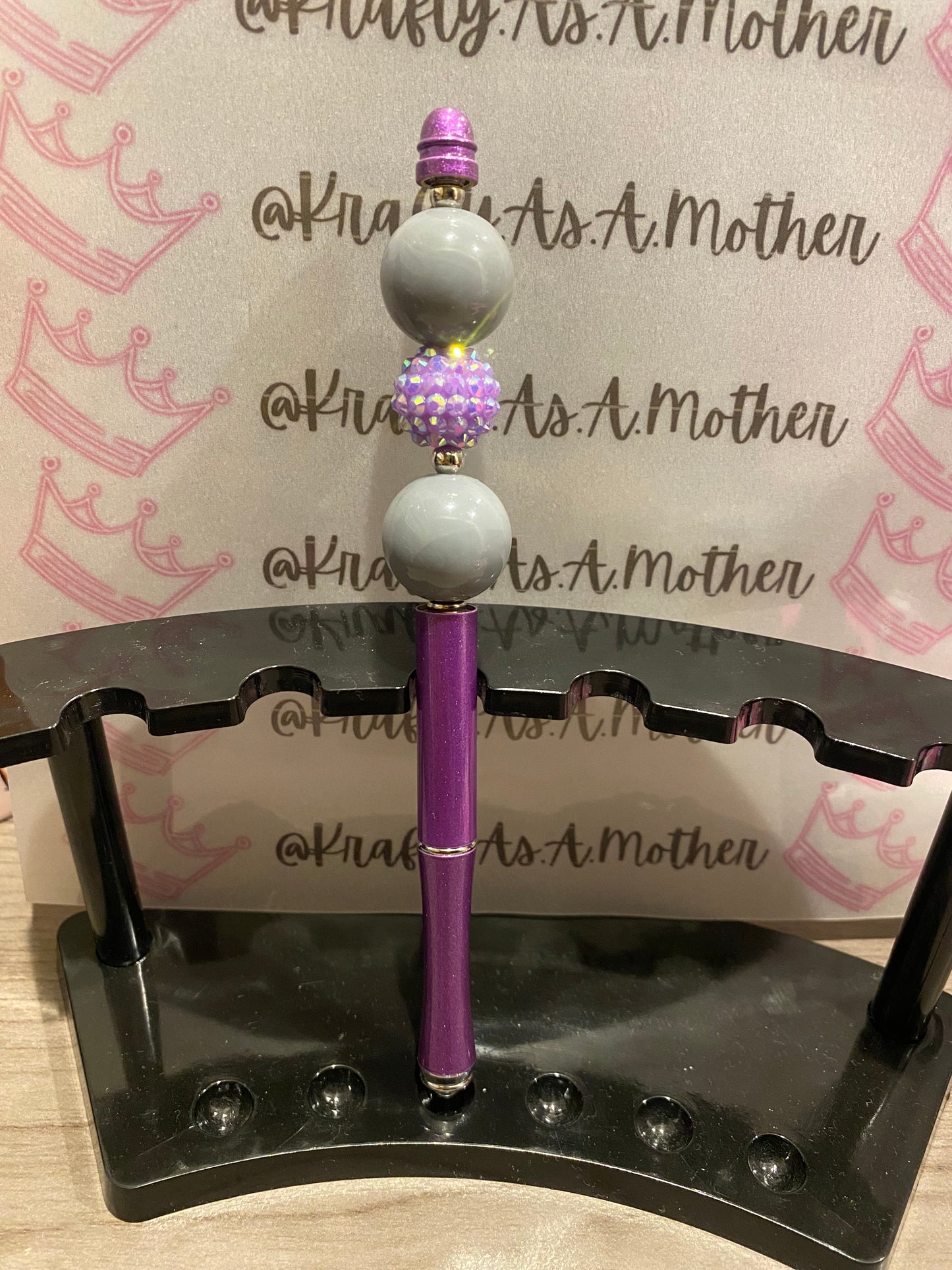 Bubblegum Beaded Pen | Krafty As A Mother